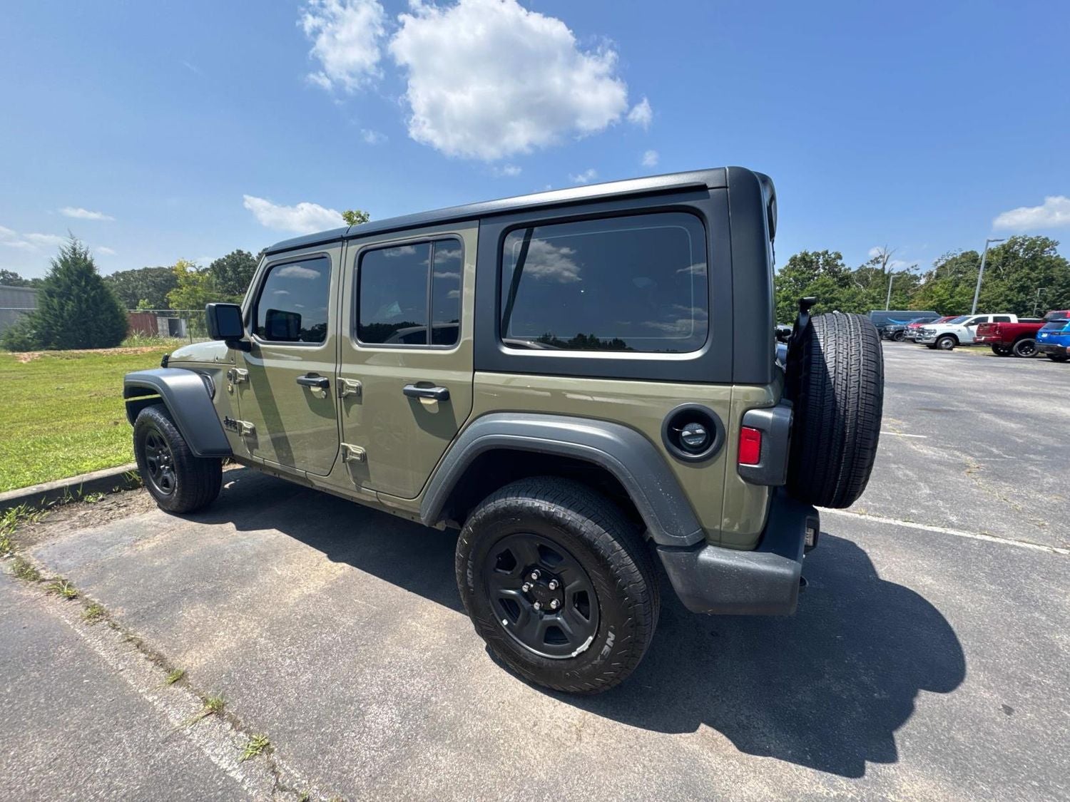 2025 Jeep Wrangler Sport