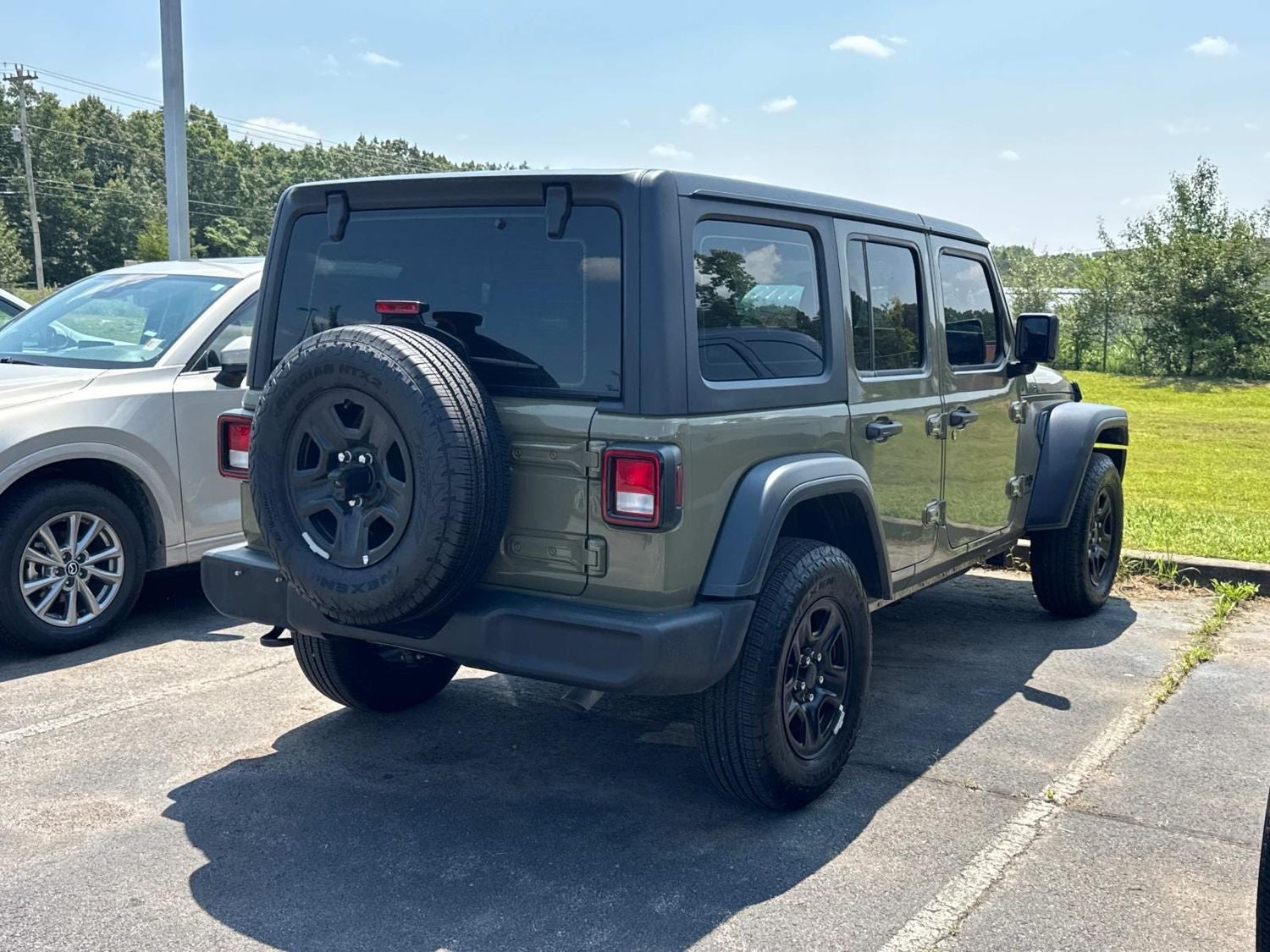 2025 Jeep Wrangler Sport