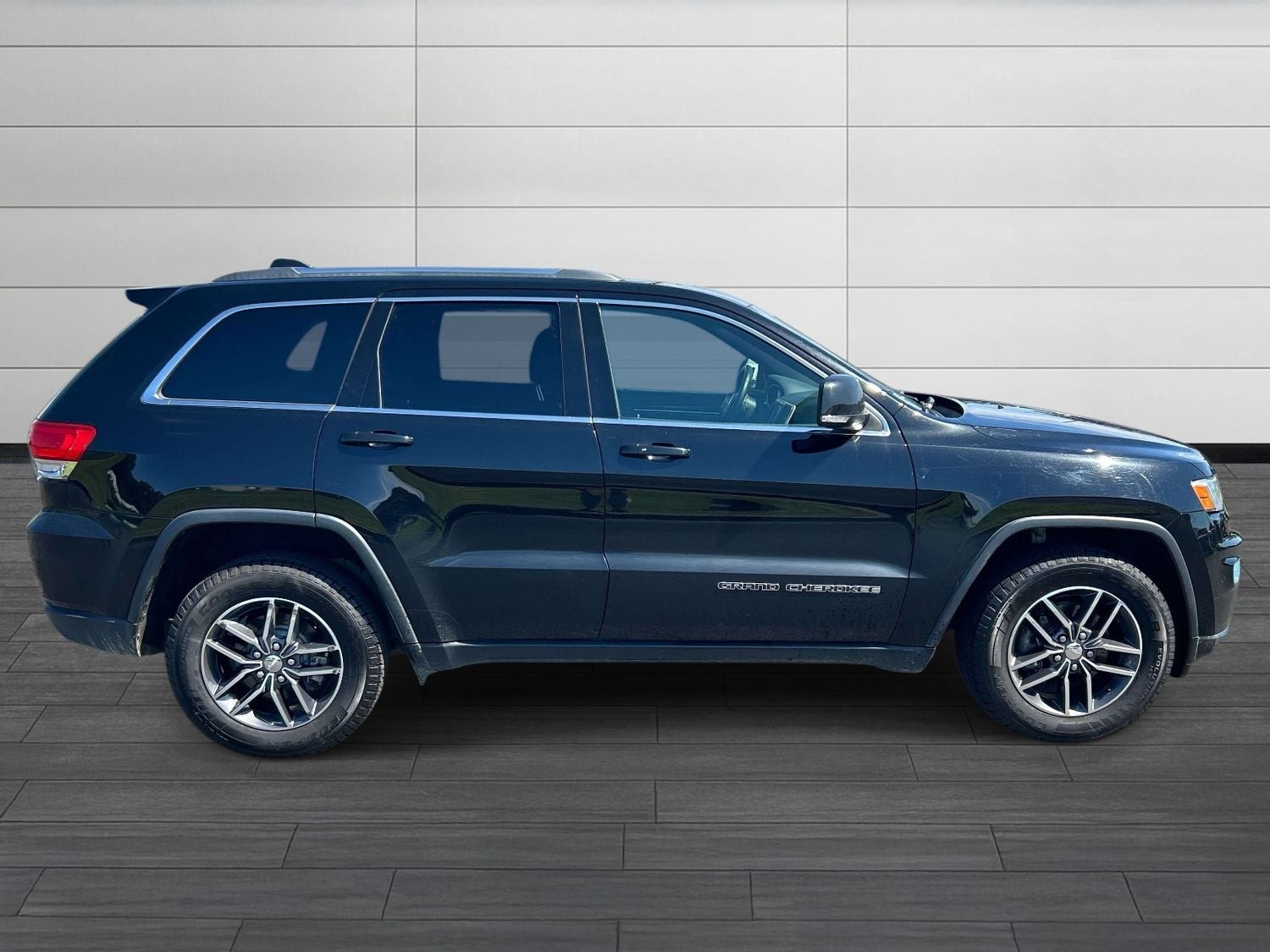 Used 2017 Jeep Grand Cherokee Limited with VIN 1C4RJFBG5HC940788 for sale in Dickson, TN