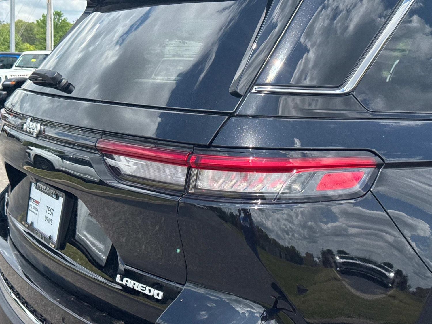 2026 Jeep Grand Cherokee Laredo X