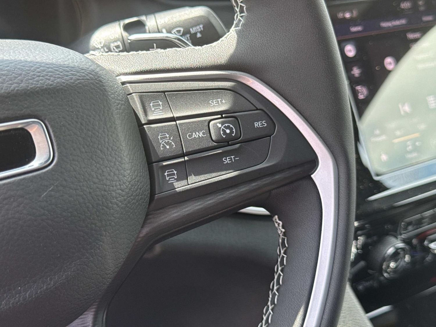 2026 Jeep Grand Cherokee Laredo X