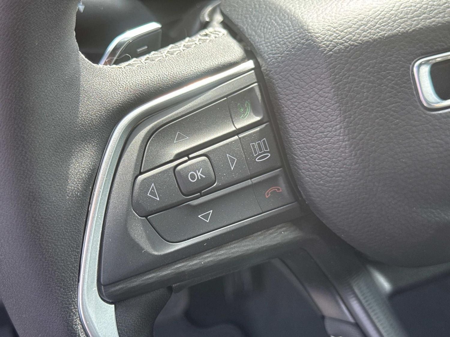 2026 Jeep Grand Cherokee Laredo X