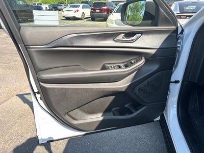 2026 Jeep Grand Cherokee Laredo X