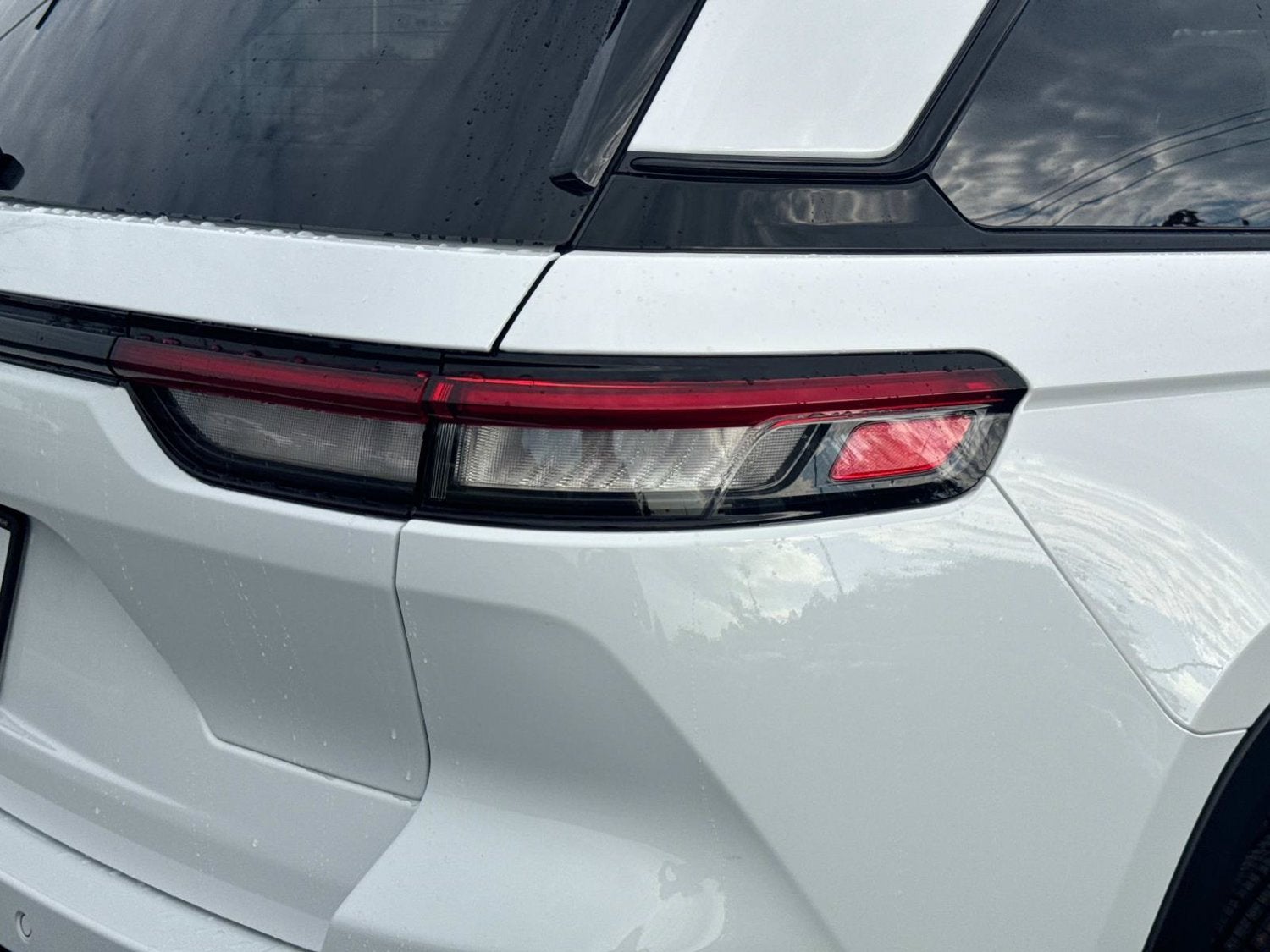 2027 Jeep Grand Cherokee Laredo X