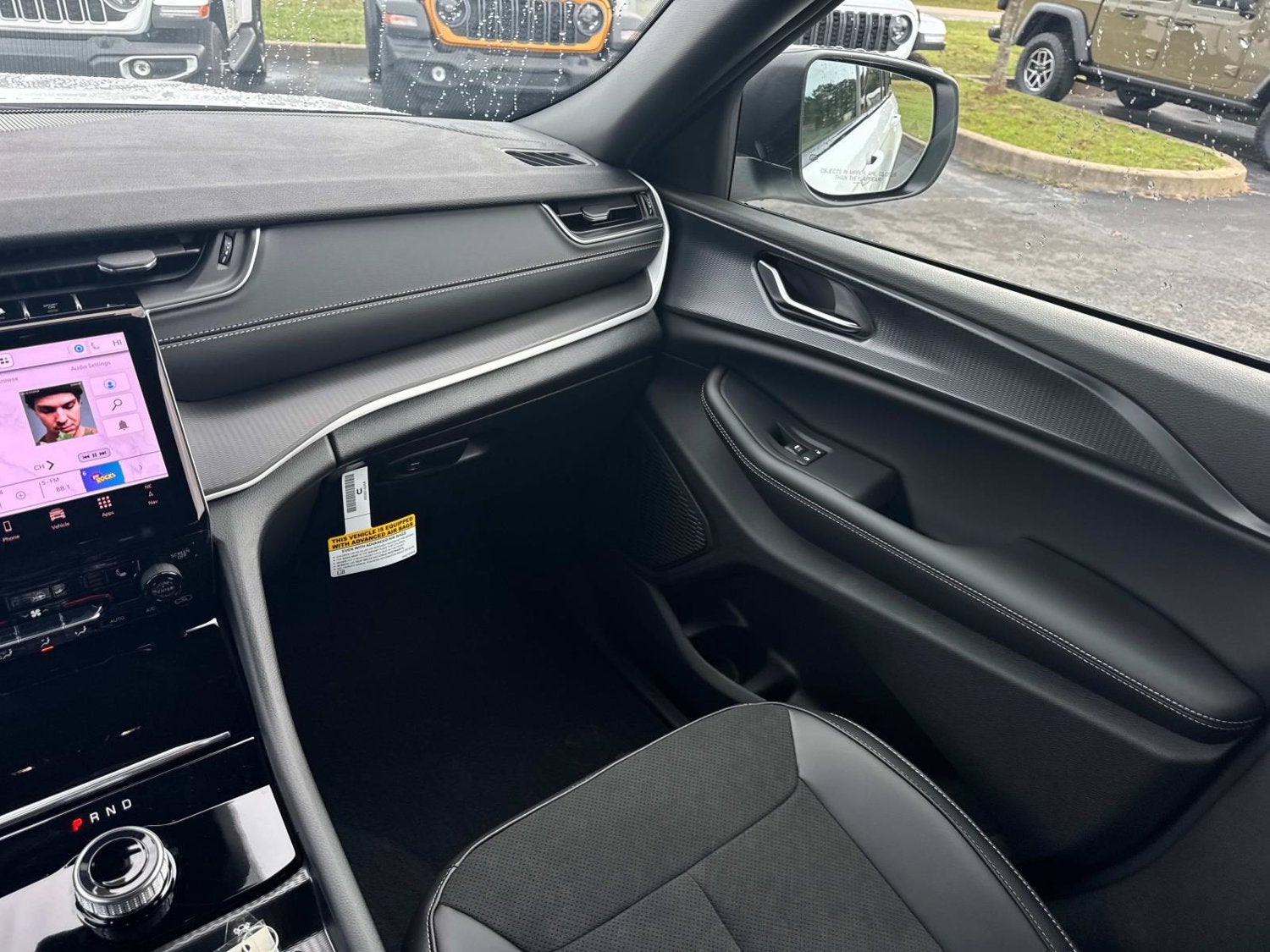 2027 Jeep Grand Cherokee Laredo X