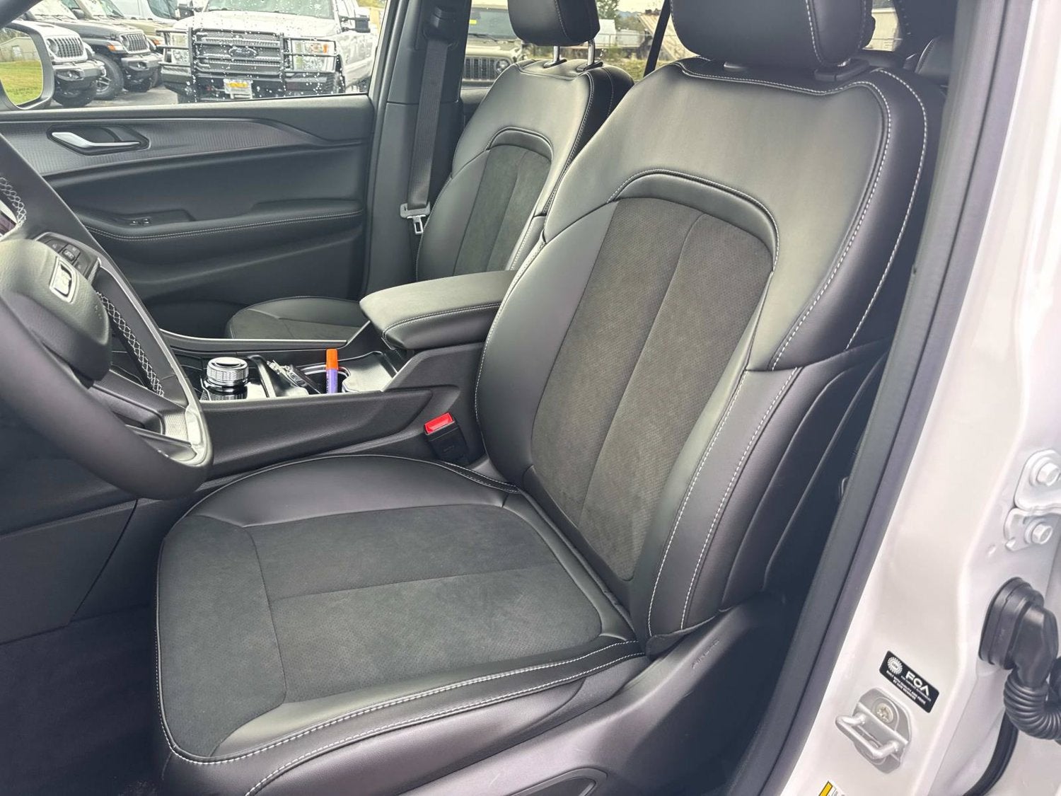 2027 Jeep Grand Cherokee Laredo X