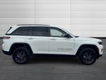 2027 Jeep Grand Cherokee Laredo X