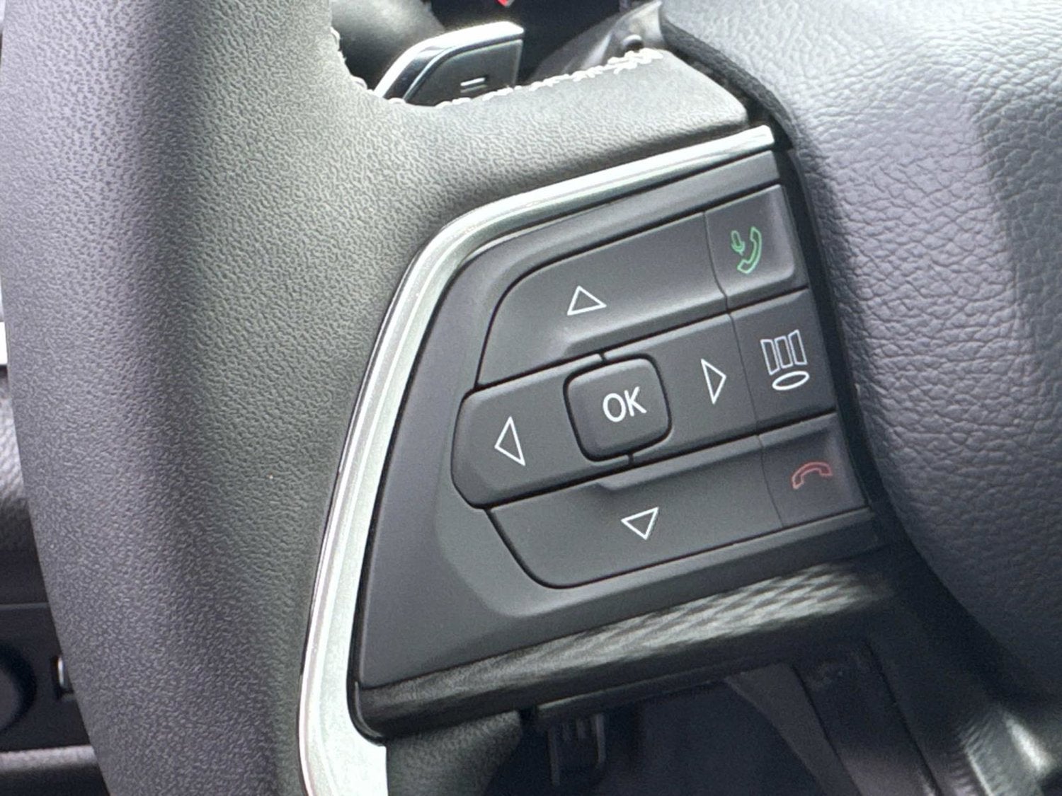 2027 Jeep Grand Cherokee Laredo X