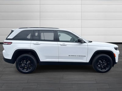 2026 Jeep Grand Cherokee Laredo