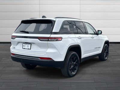 2026 Jeep Grand Cherokee Laredo