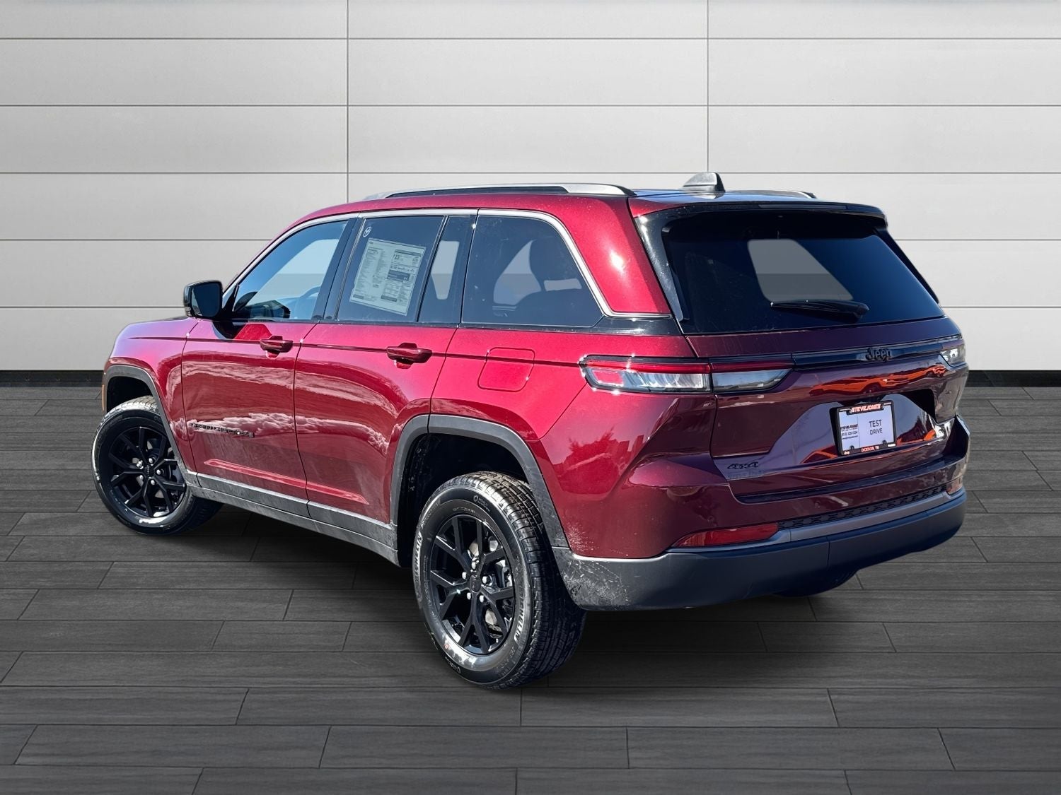 2026 Jeep Grand Cherokee Laredo