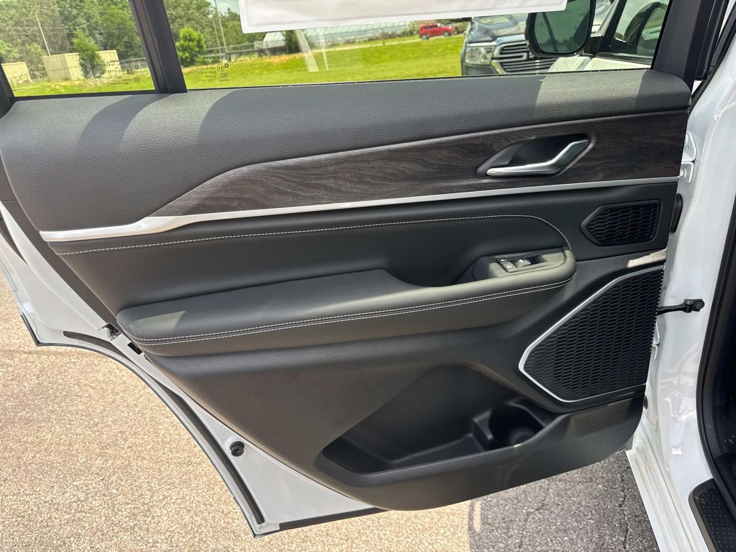2026 Jeep Grand Cherokee L Limited Reserve