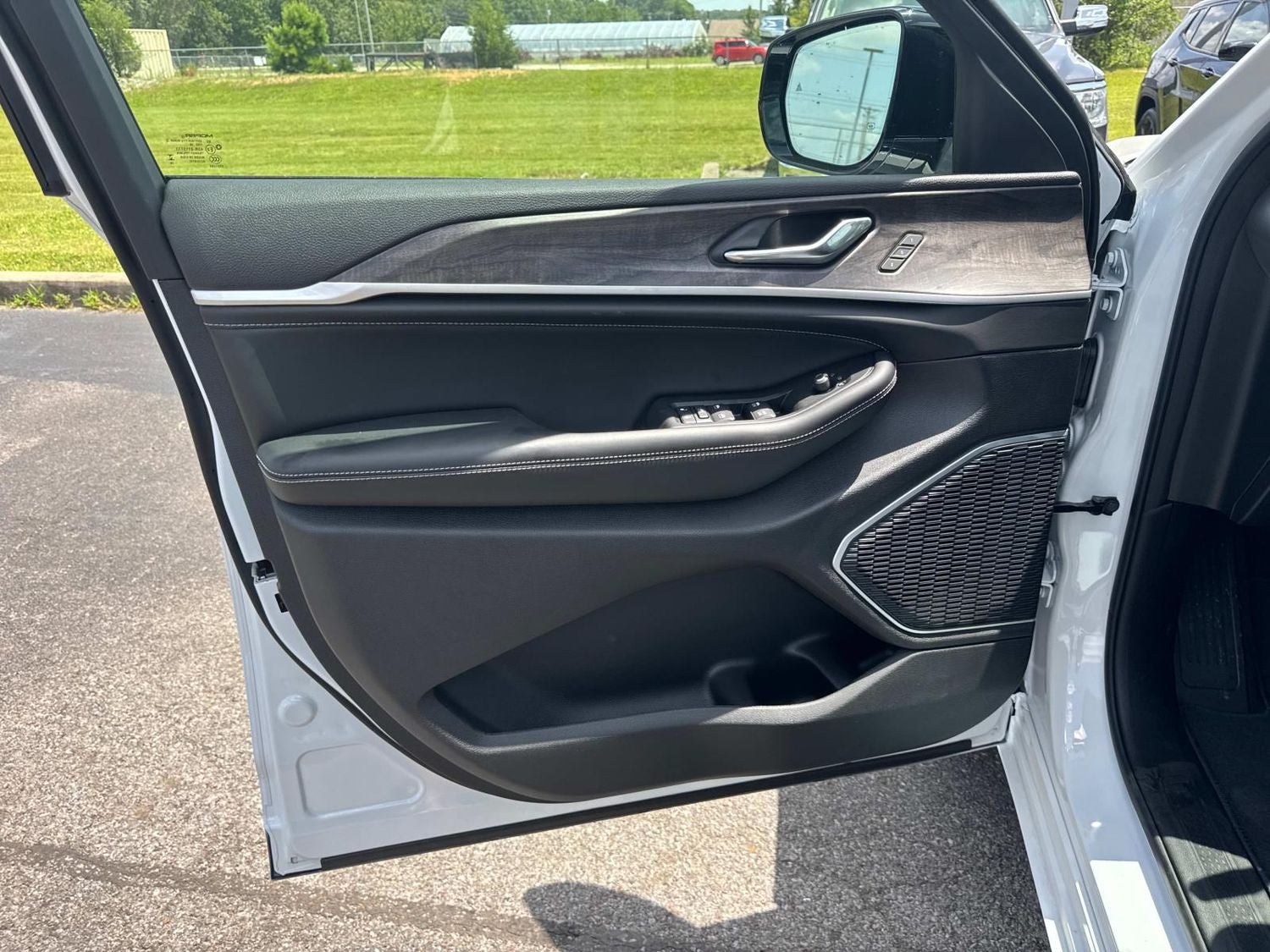 2026 Jeep Grand Cherokee L Limited Reserve
