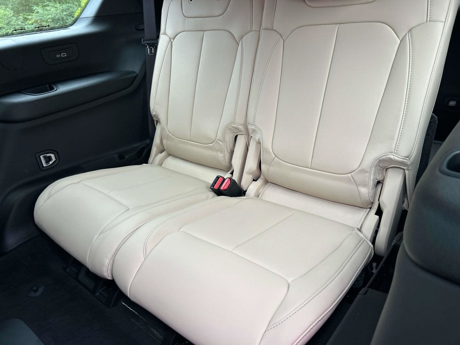 2027 Jeep Grand Cherokee L Limited
