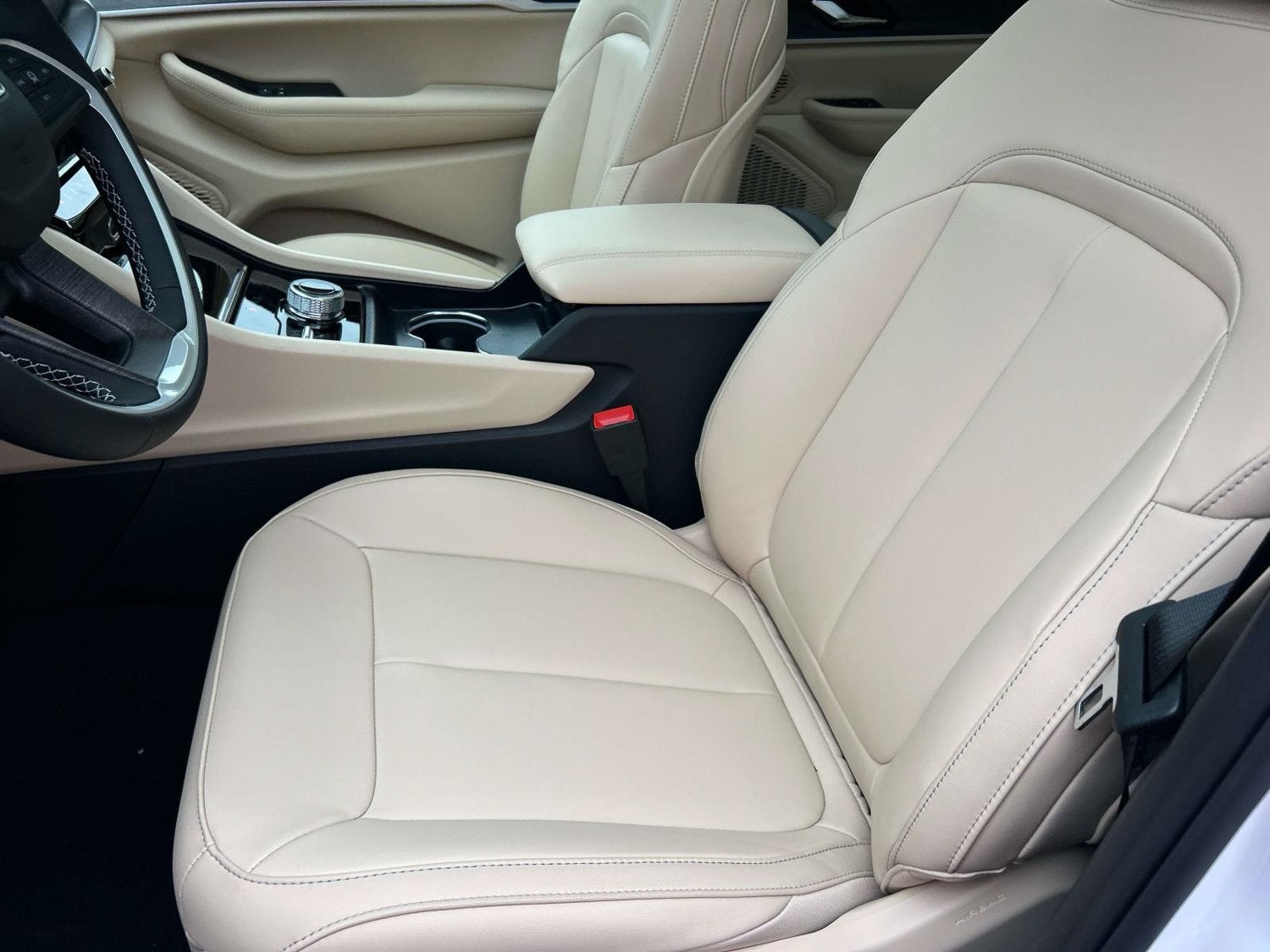 2027 Jeep Grand Cherokee L Limited