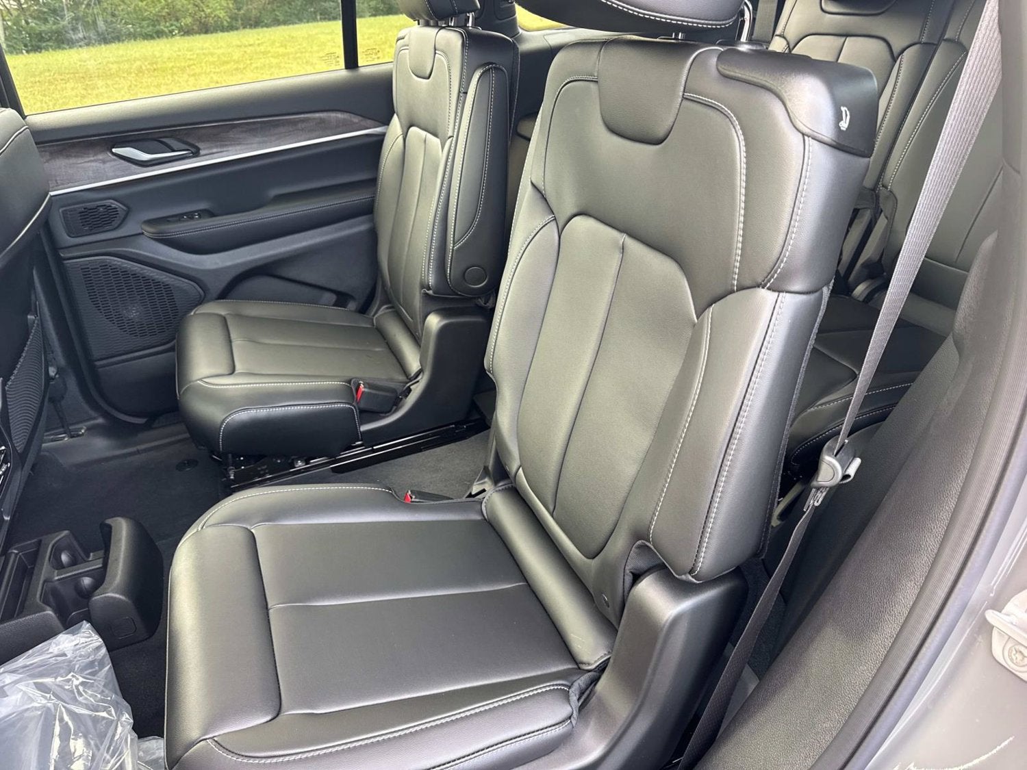 2027 Jeep Grand Cherokee L Limited