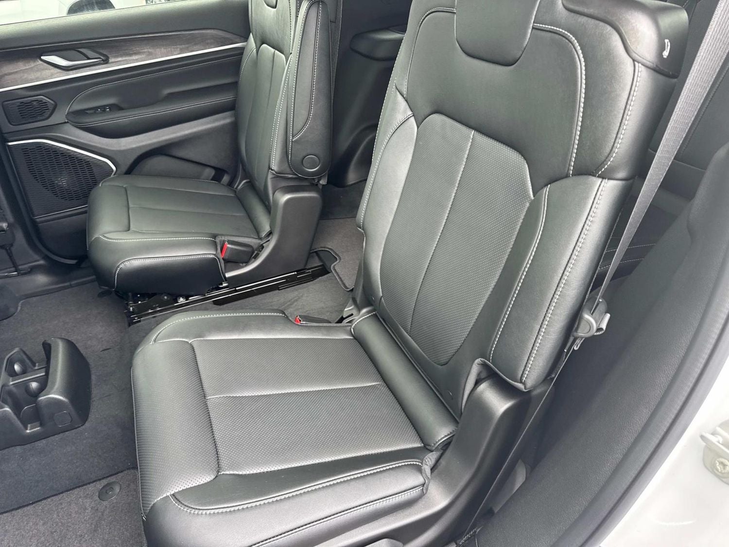 2026 Jeep Grand Cherokee L Limited Reserve