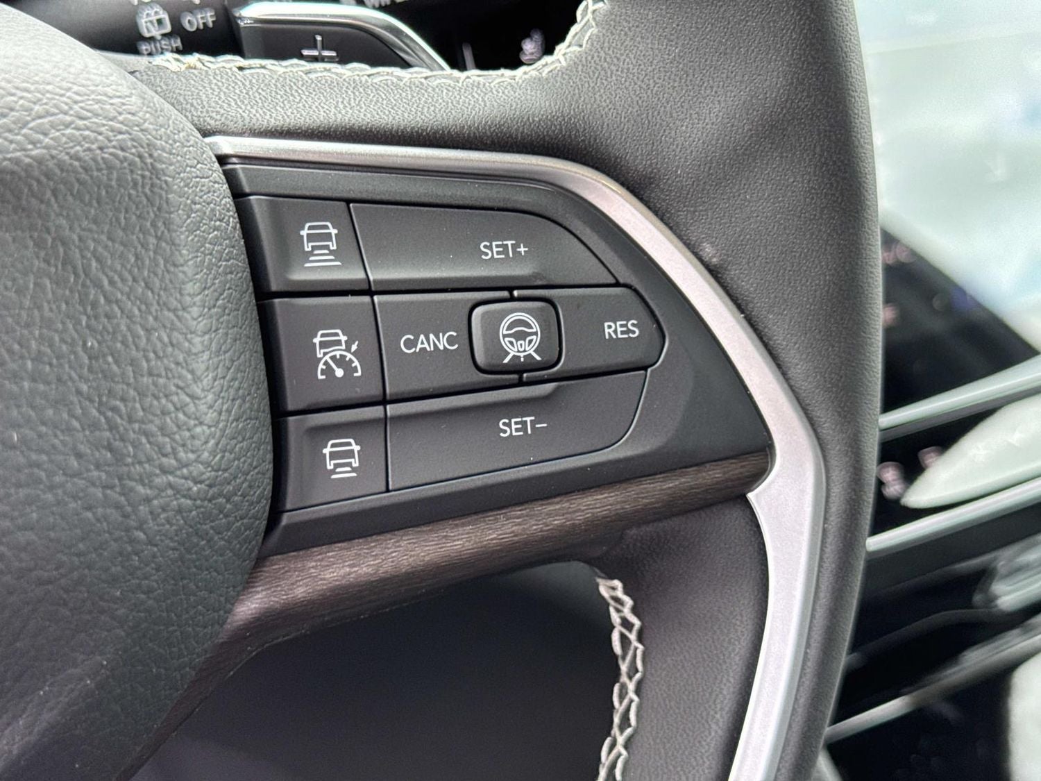 2026 Jeep Grand Cherokee L Limited Reserve