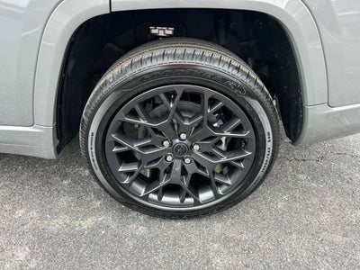 2027 Jeep Grand Cherokee L Summit