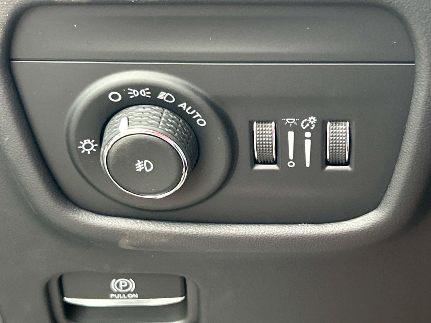 2027 Jeep Grand Cherokee L Summit