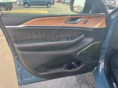 2026 Jeep Grand Cherokee L Summit