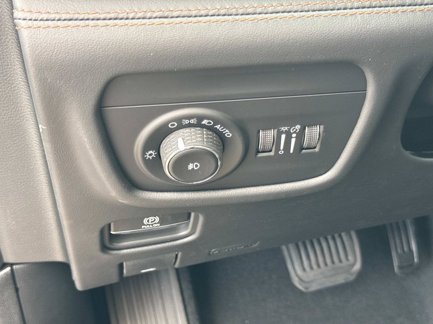 2027 Jeep Grand Cherokee L Summit
