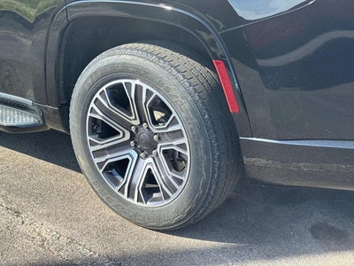 2023 Jeep Wagoneer Base