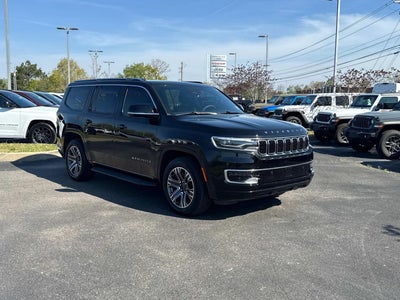 2023 Jeep Wagoneer Base