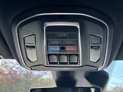 2023 Jeep Wagoneer Base