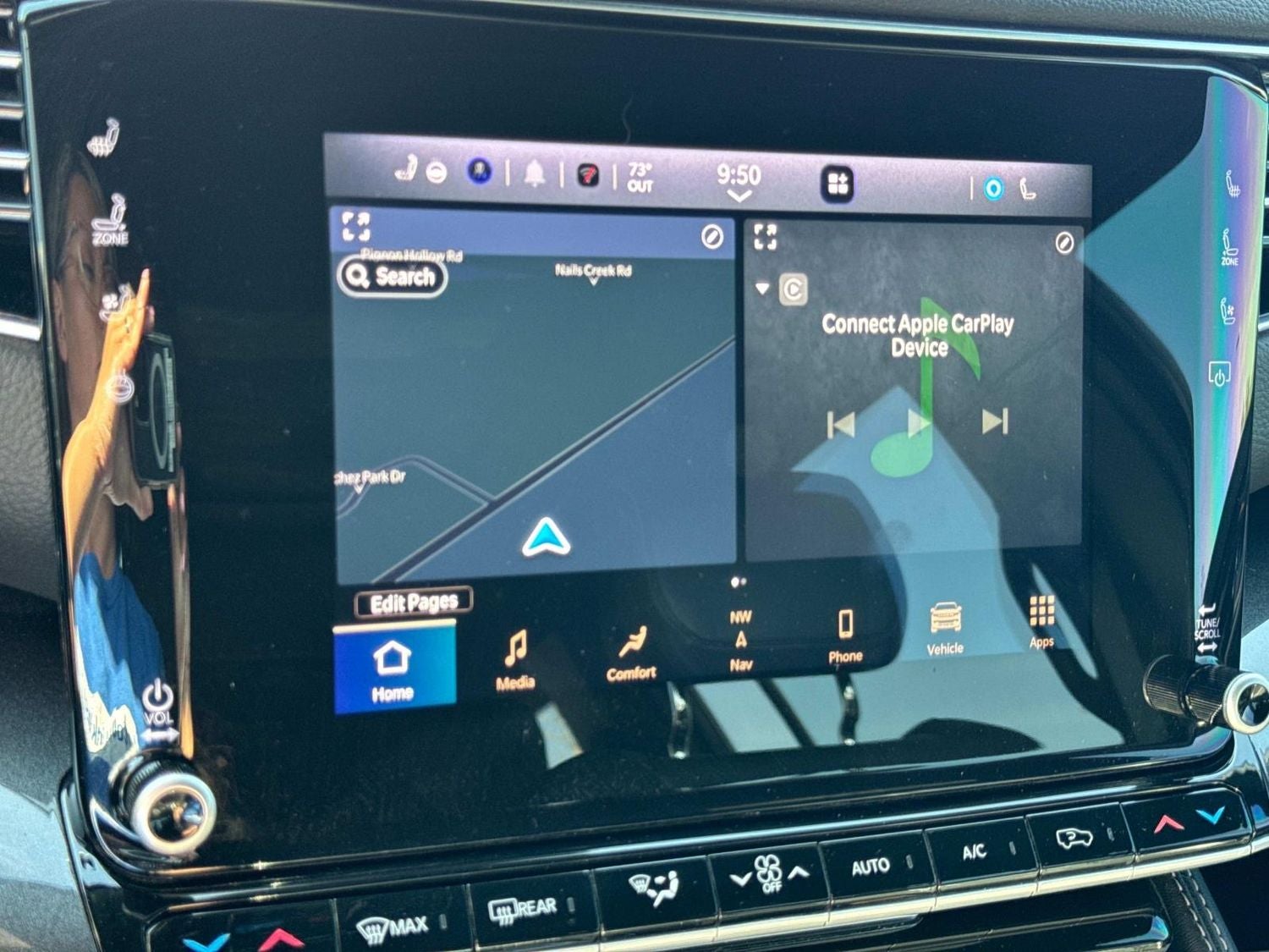 2023 Jeep Wagoneer Base