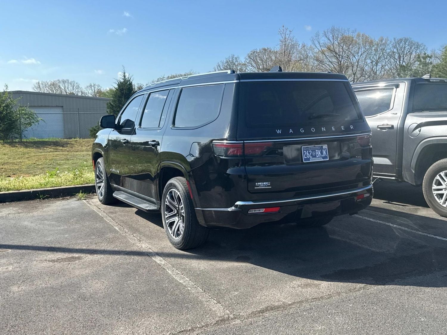 2023 Jeep Wagoneer Base