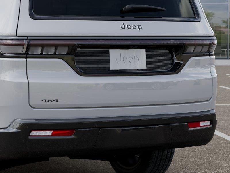 2026 Jeep Grand Wagoneer Base