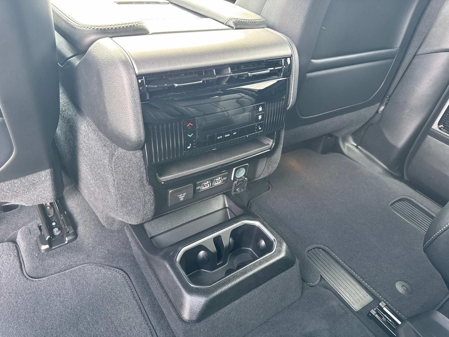 2026 Jeep Grand Wagoneer Limited Reserve