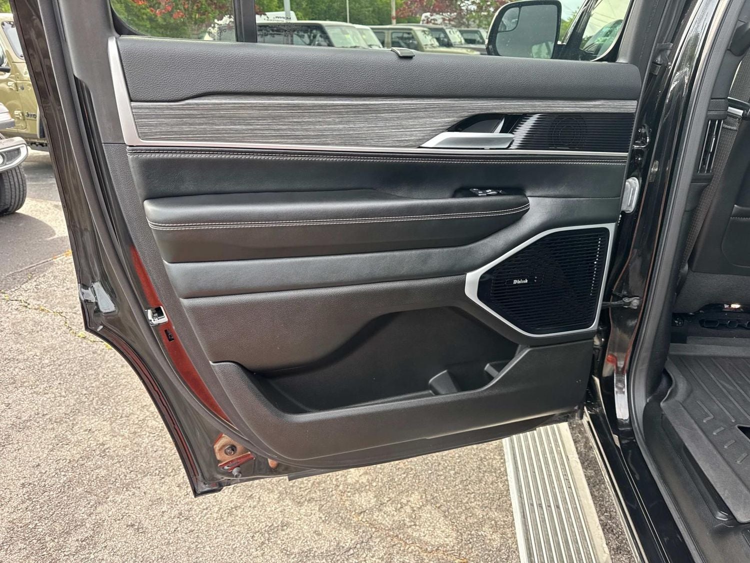 2024 Jeep Wagoneer Series III