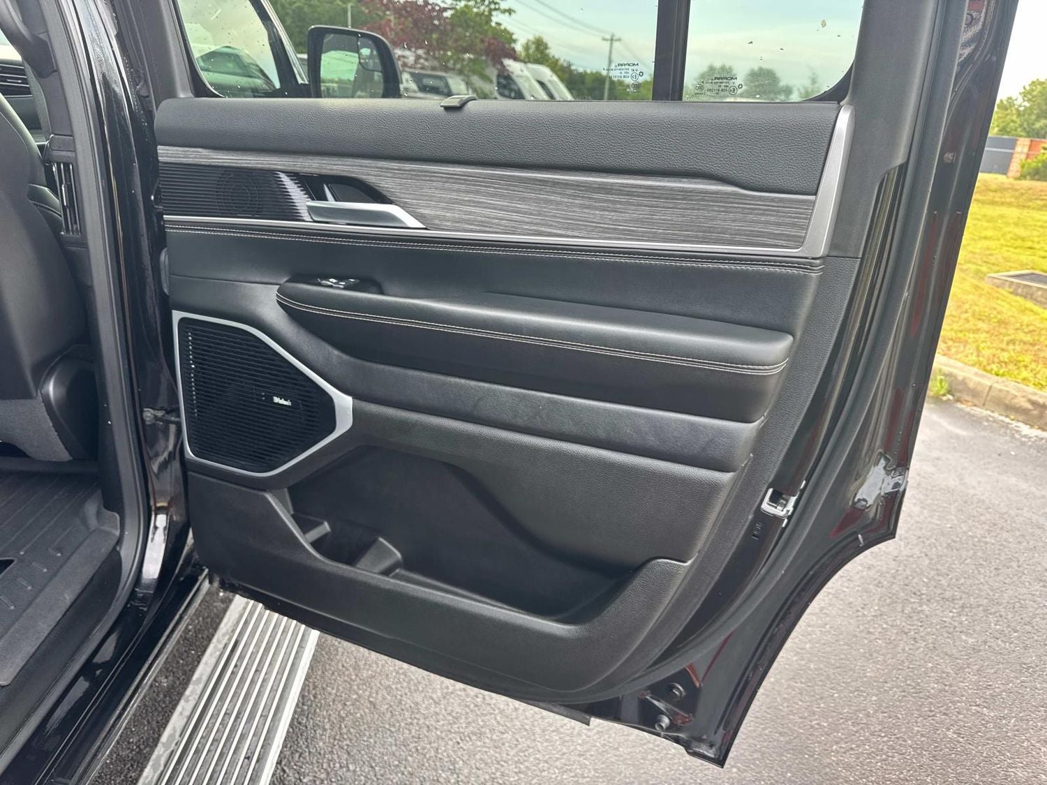 2024 Jeep Wagoneer Series III