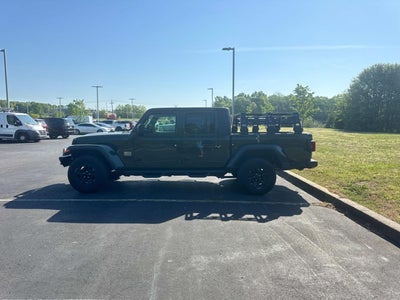 2022 Jeep Gladiator Sport