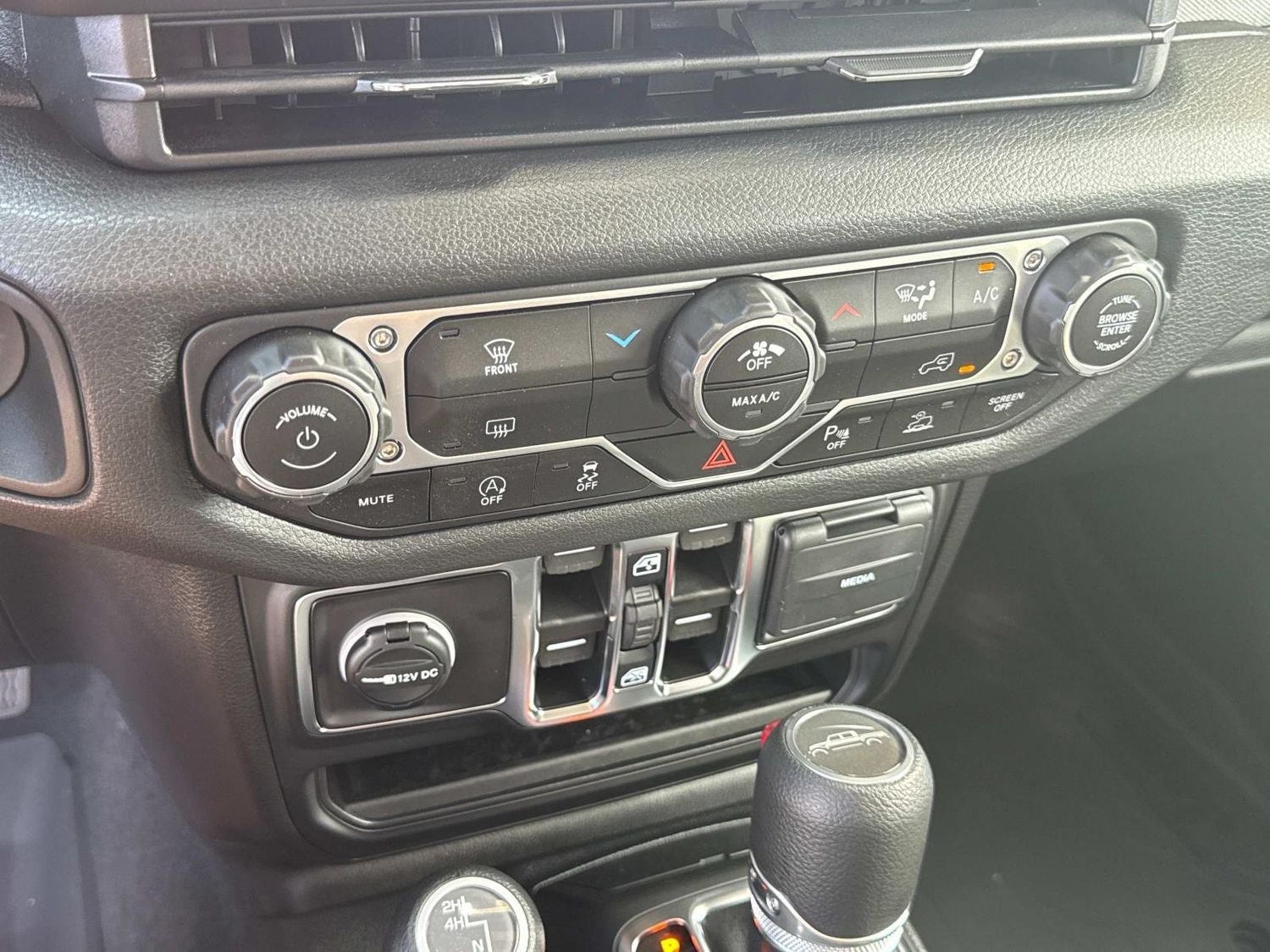 2025 Jeep Gladiator Sport S
