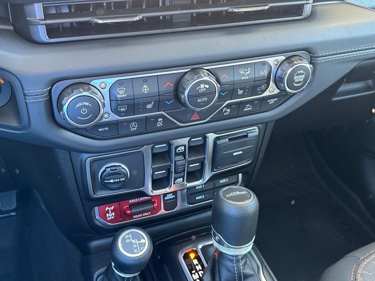 2026 Jeep Gladiator Mojave