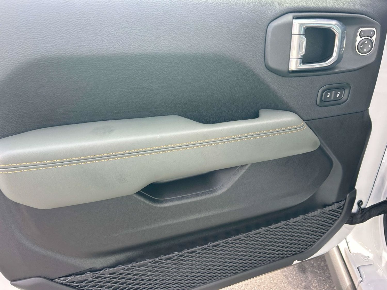 2027 Jeep Gladiator Mojave