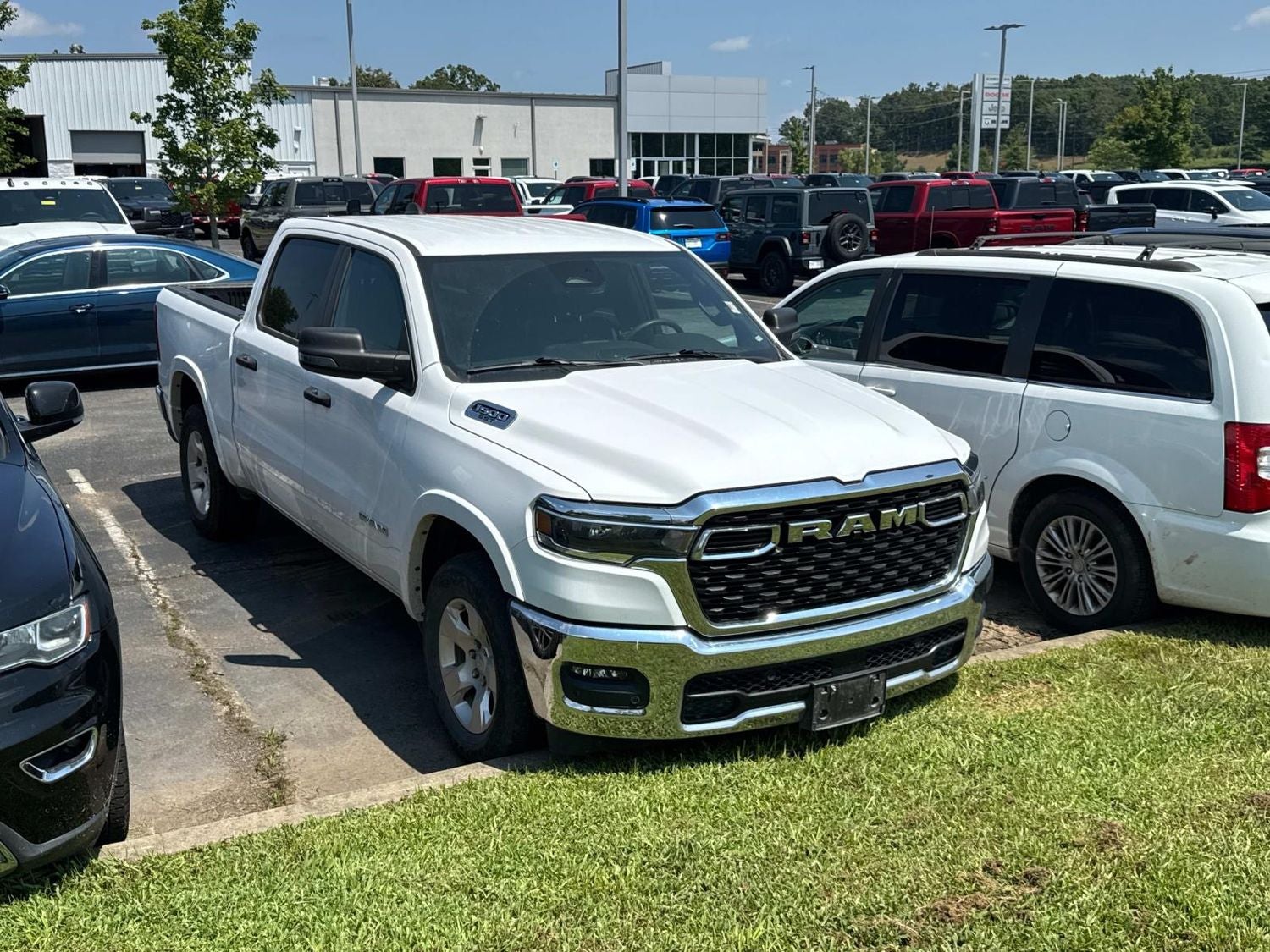 2025 RAM 1500 Big Horn/Lone Star