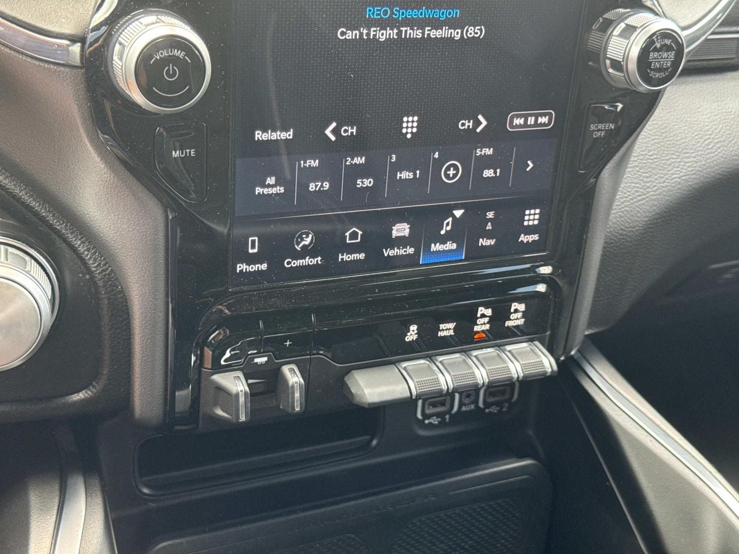 2024 RAM 1500 Laramie