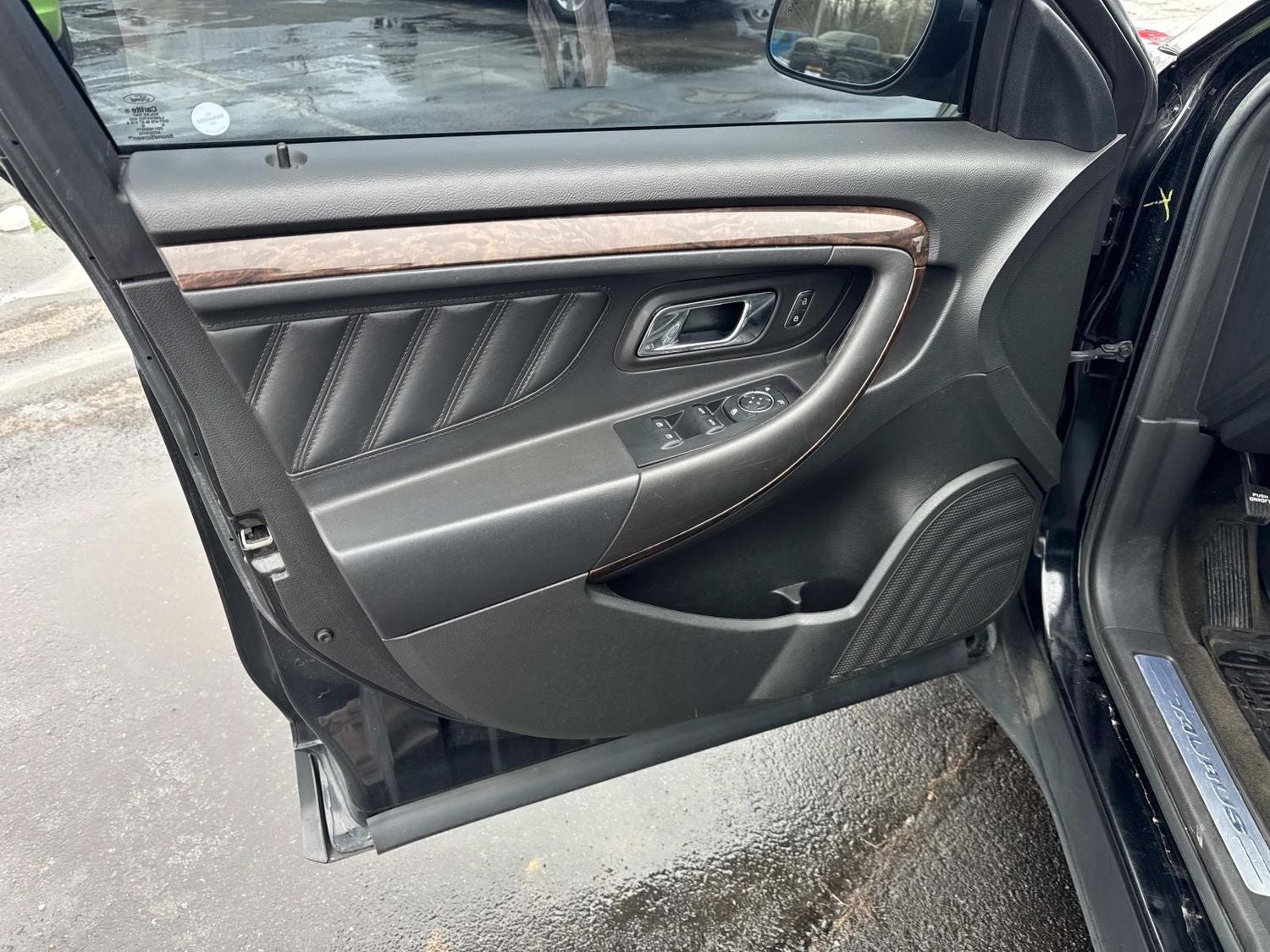 2018 Ford Taurus Limited