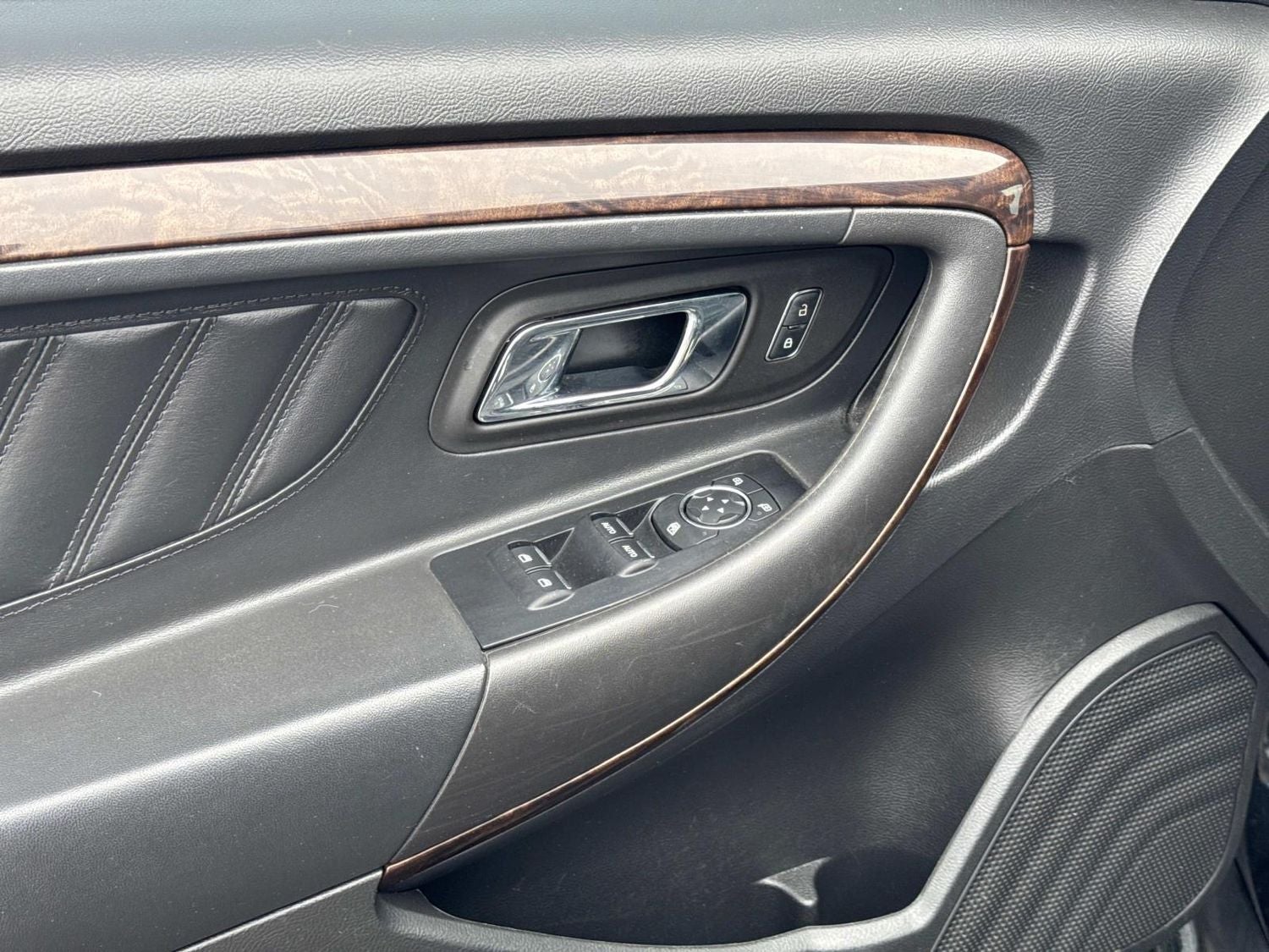 2018 Ford Taurus Limited