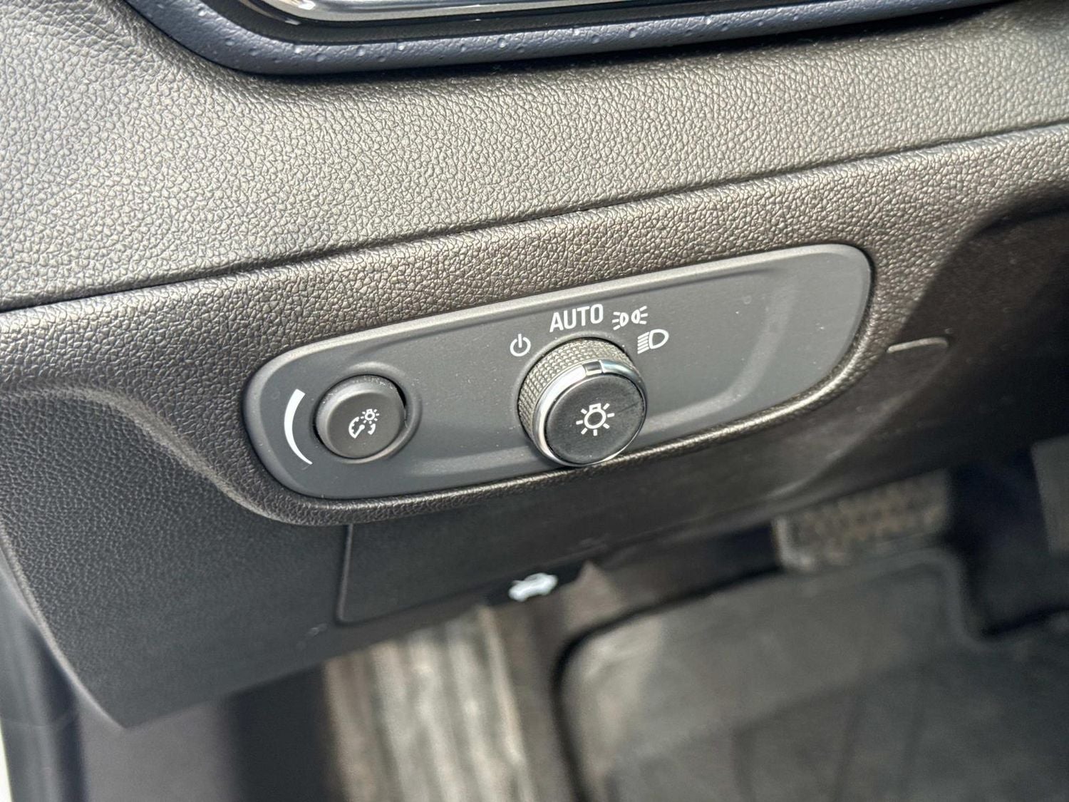 2022 Chevrolet Bolt EUV Premier