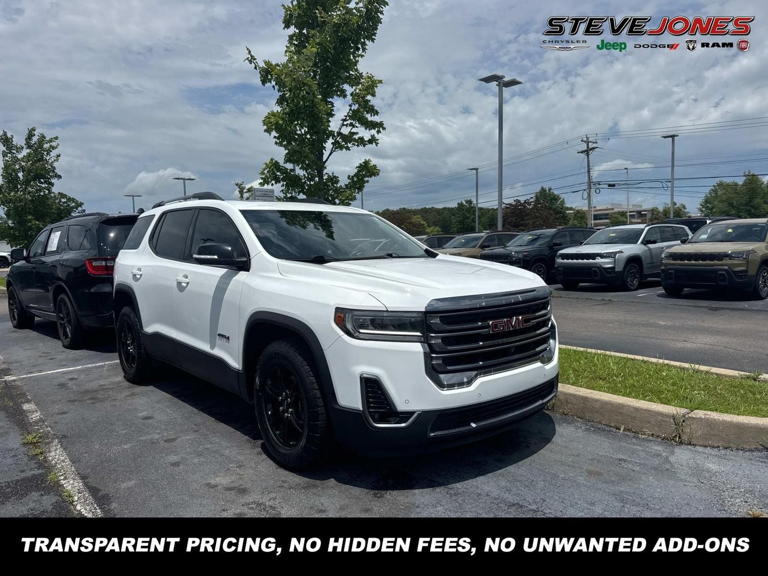 2023 GMC Acadia AT4