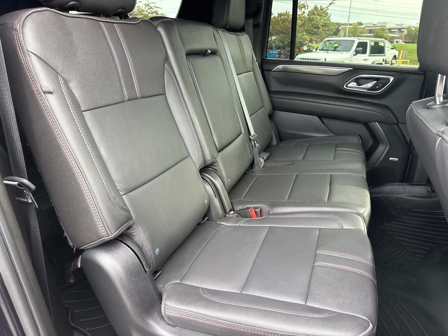 2023 Chevrolet Suburban RST