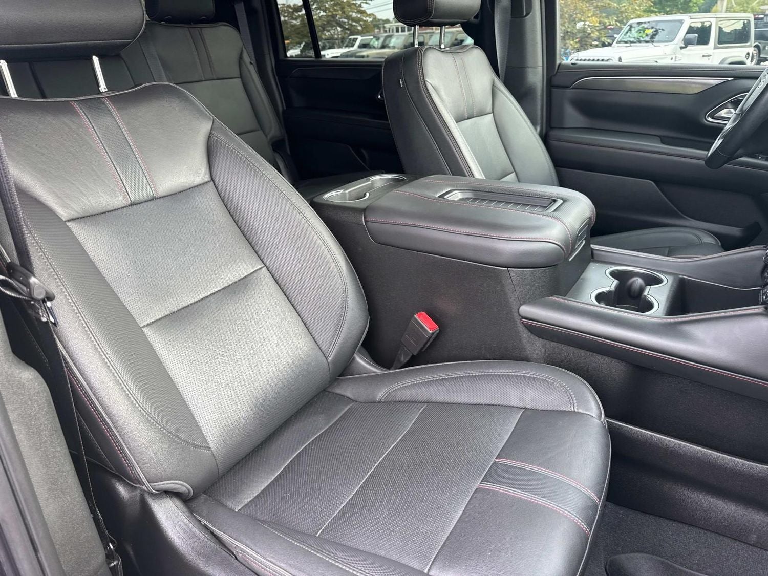 2023 Chevrolet Suburban RST