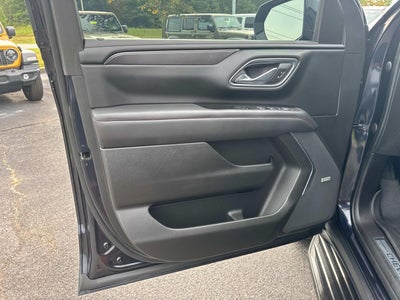 2023 Chevrolet Suburban RST