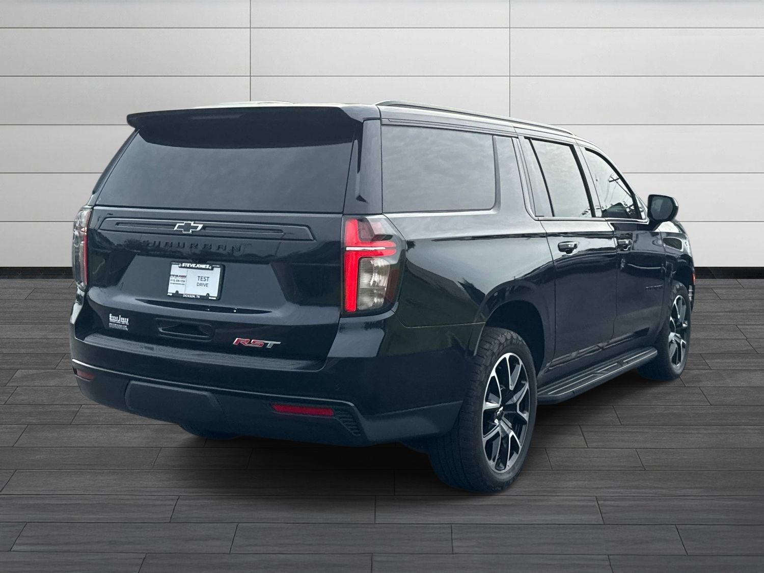 2023 Chevrolet Suburban RST