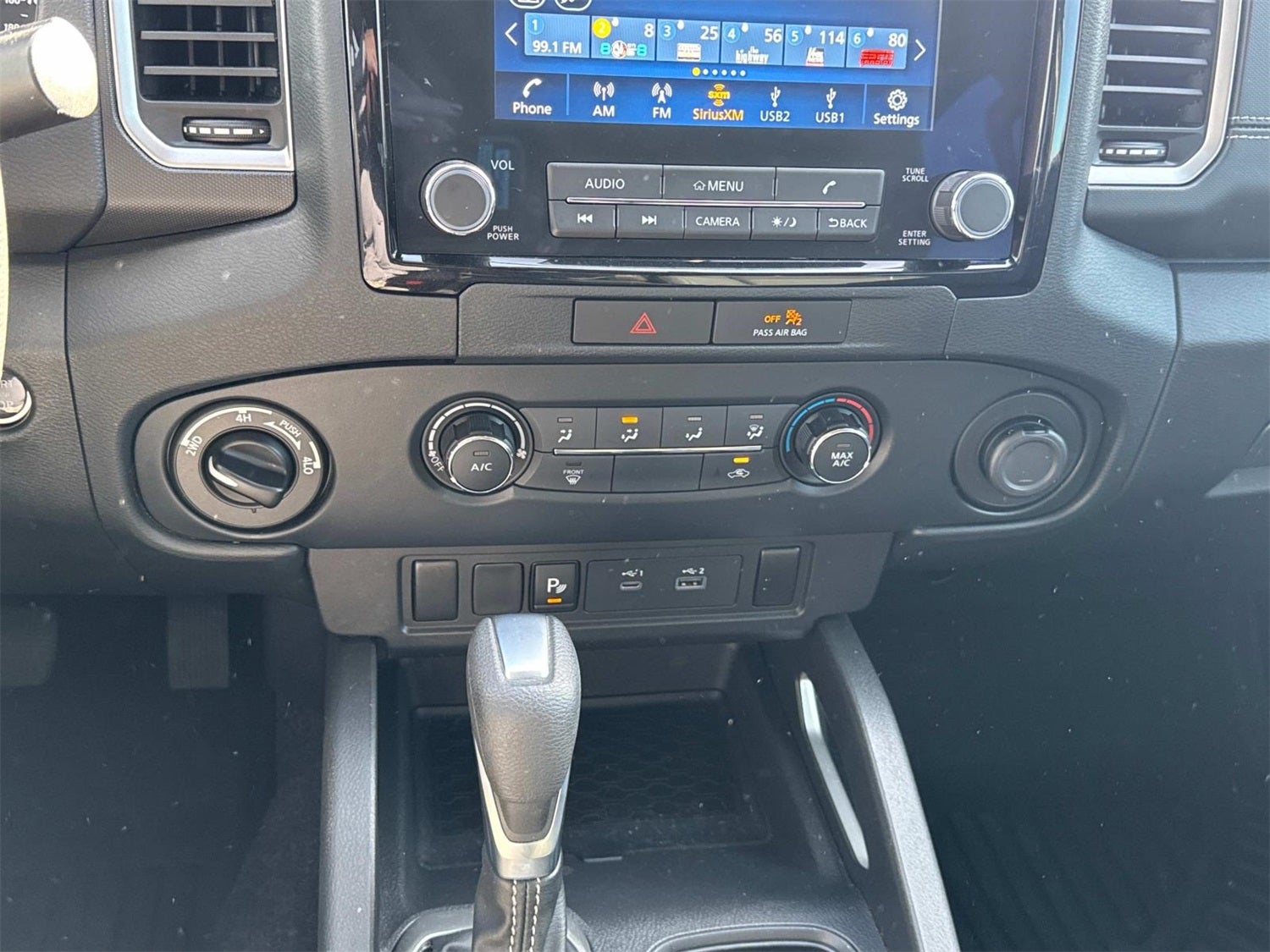 2022 Nissan Frontier SV